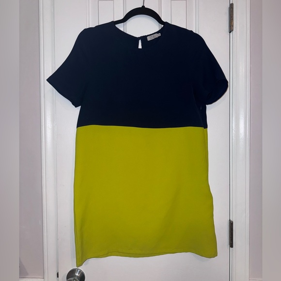 TOBI Dark blue & Lime green block sheath dress with short sleeves, Size Medium - Picture 2 of 15
